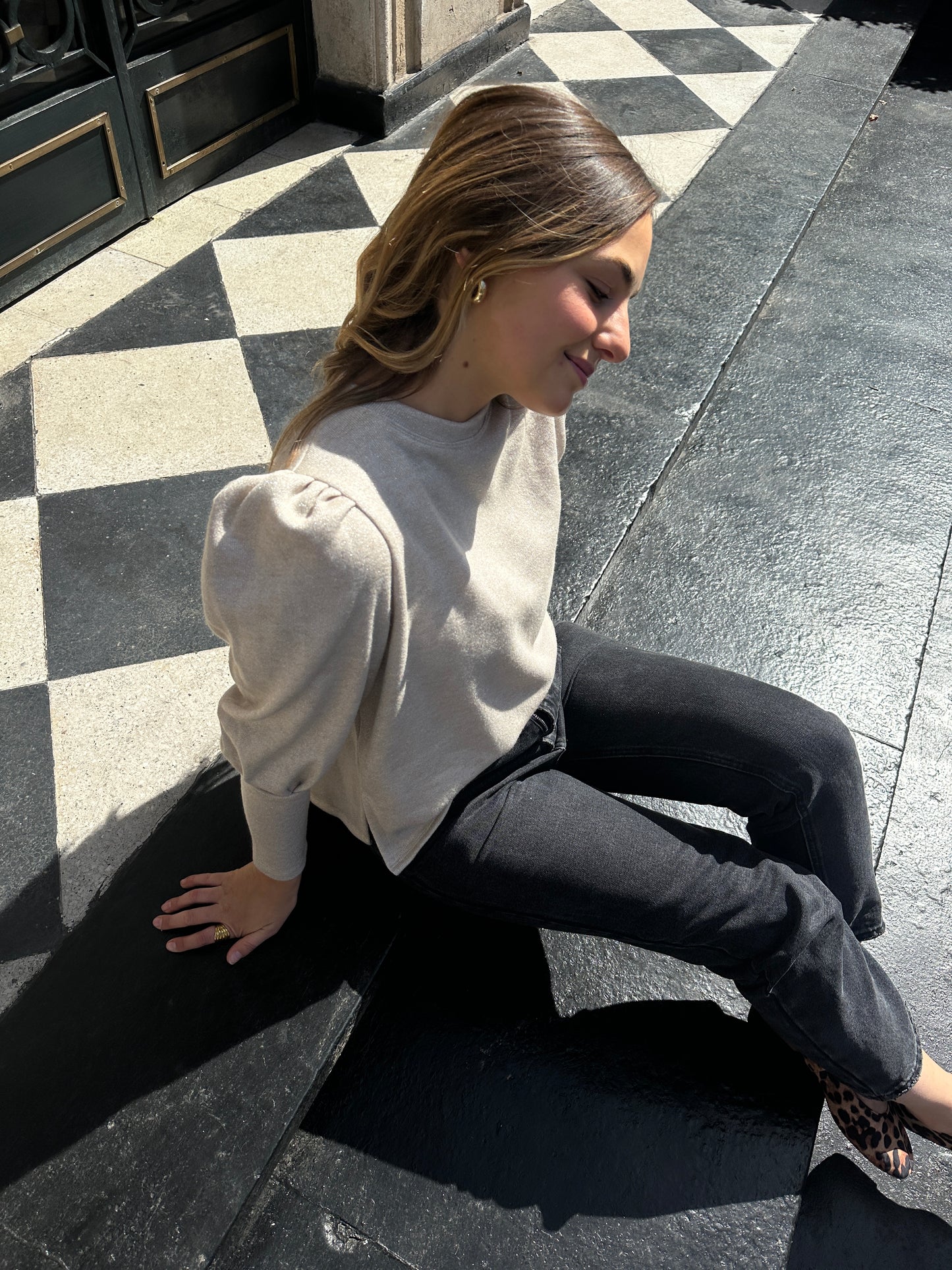 SWEATER POLA BEIGE BRILLO